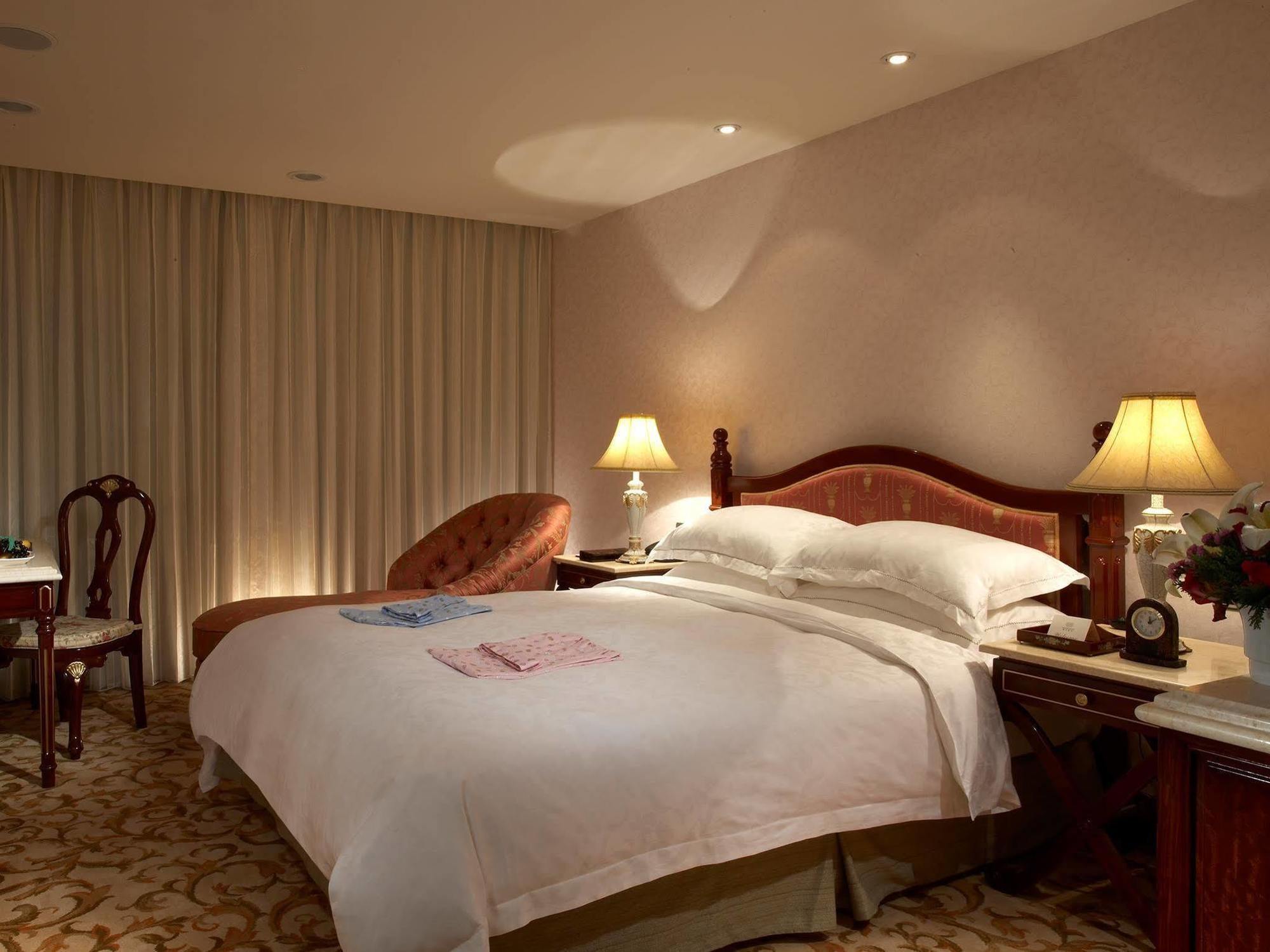 Royal Seasons Hotel Beitou Taipei Dış mekan fotoğraf